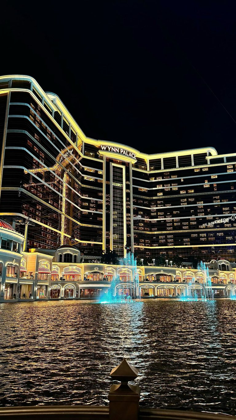 Wynn luxury resort at night